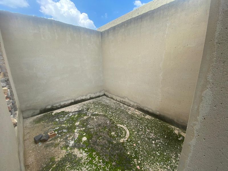 House In Katlehong Not To Be Missed - Photo 7