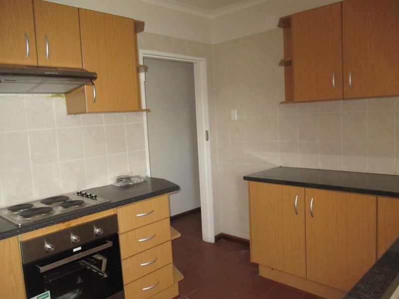 3 Bedroom House with flatlet in Kabega Park - Photo 5