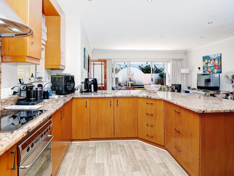 Perfect for a lock-up-and-go lifestyle! - Photo 7