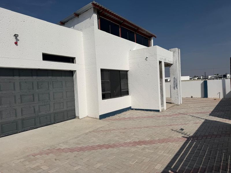 Brand new house 🏡 - Photo 1