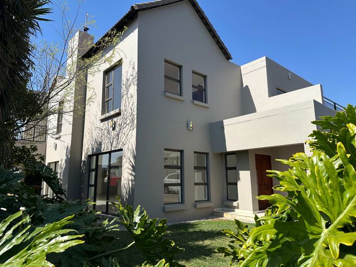 Property #2555913, House Rental Monthly in Greenstone Hill