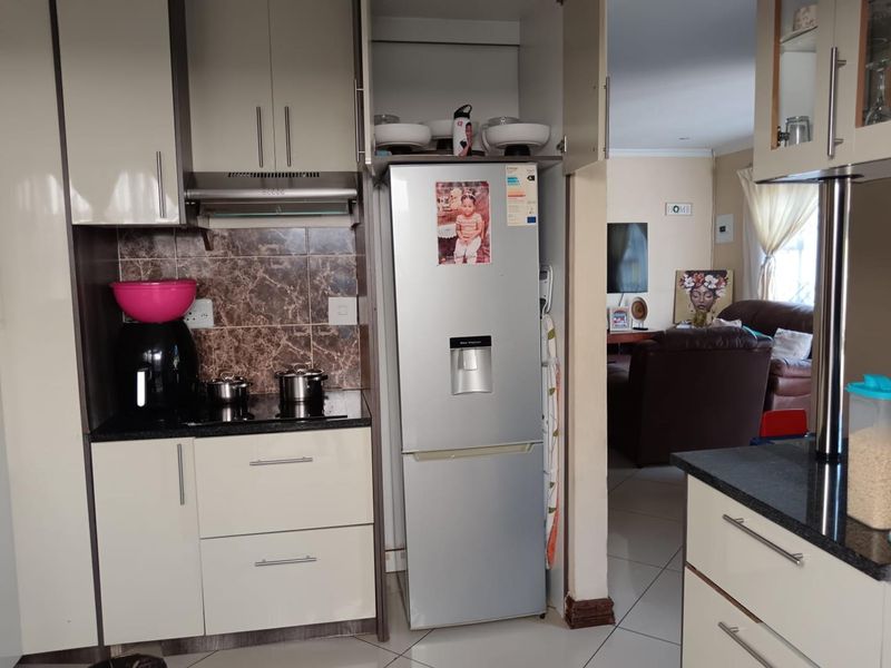 3 Bedroom  House for Sale in Leondale, Germiston - Photo 9