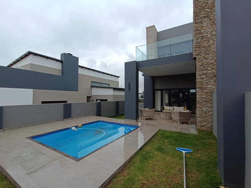 FOUNTAINBROOK ESTATE - MIDSTREAM - 4 BEDROOM HOUSE - Photo 8