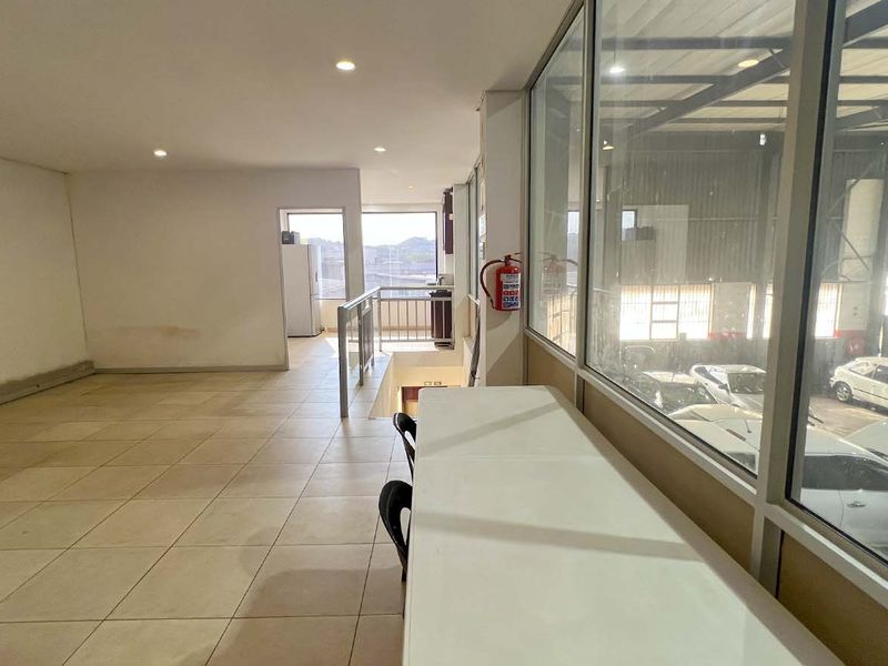 Industrial Factory/Warehouse For Sale in Durban North/Briardine - Photo 10