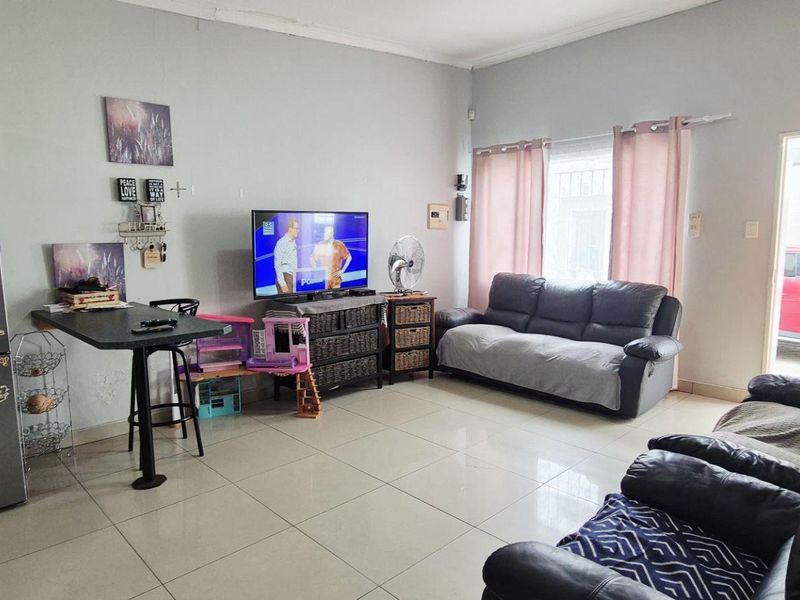 CHARMING 3 BEDROOM UNIT FOR SALE - Photo 8
