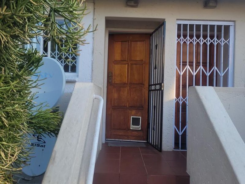 EXCLUSIVE SOLE MANDATE! Secure apartment. - Photo 2