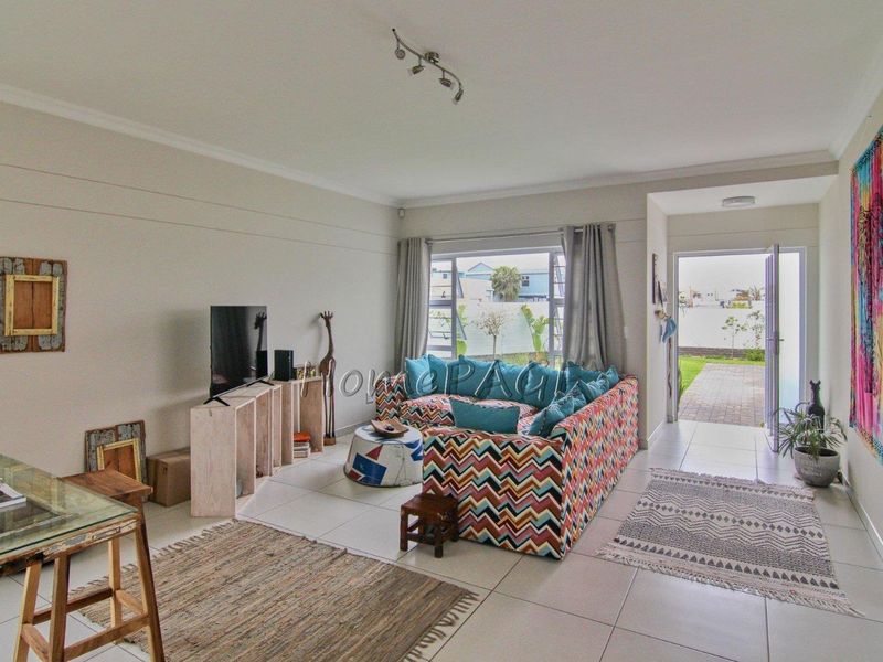 Dunes, Swakopmund:  3 Bedroom home in a VERY GOOD POSITION is for sale - Photo 5