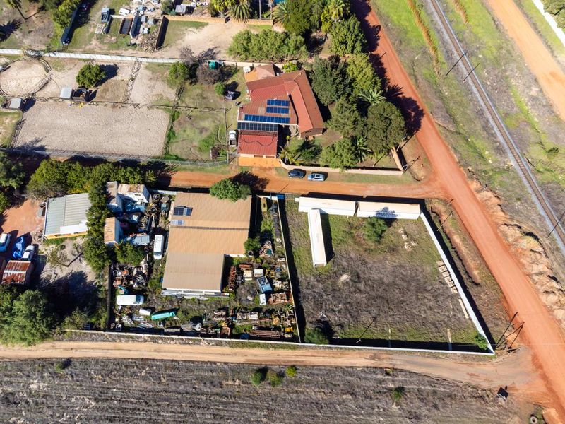 Create your dream off-the-grid home on this spacious rural property in the highly sought-after Joostenbergvlakte - Photo 2