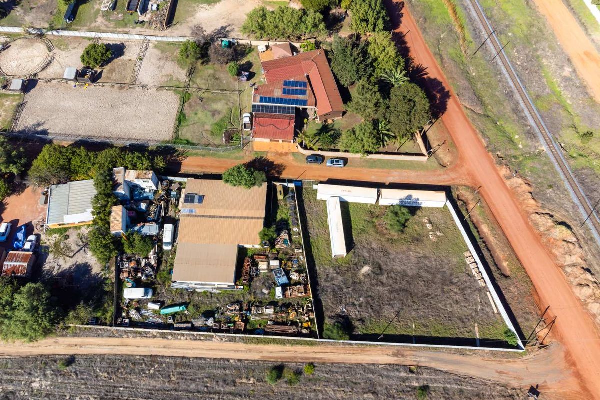 Create your dream off-the-grid home on this spacious rural property in the highly sought-after Joostenbergvlakte - Photo 2