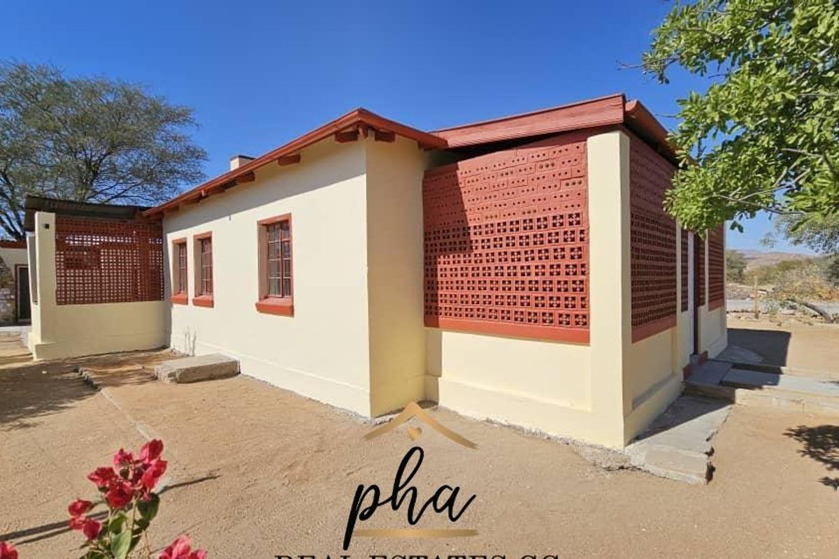 3 Bedroom house for sale in Usakos - Photo 4