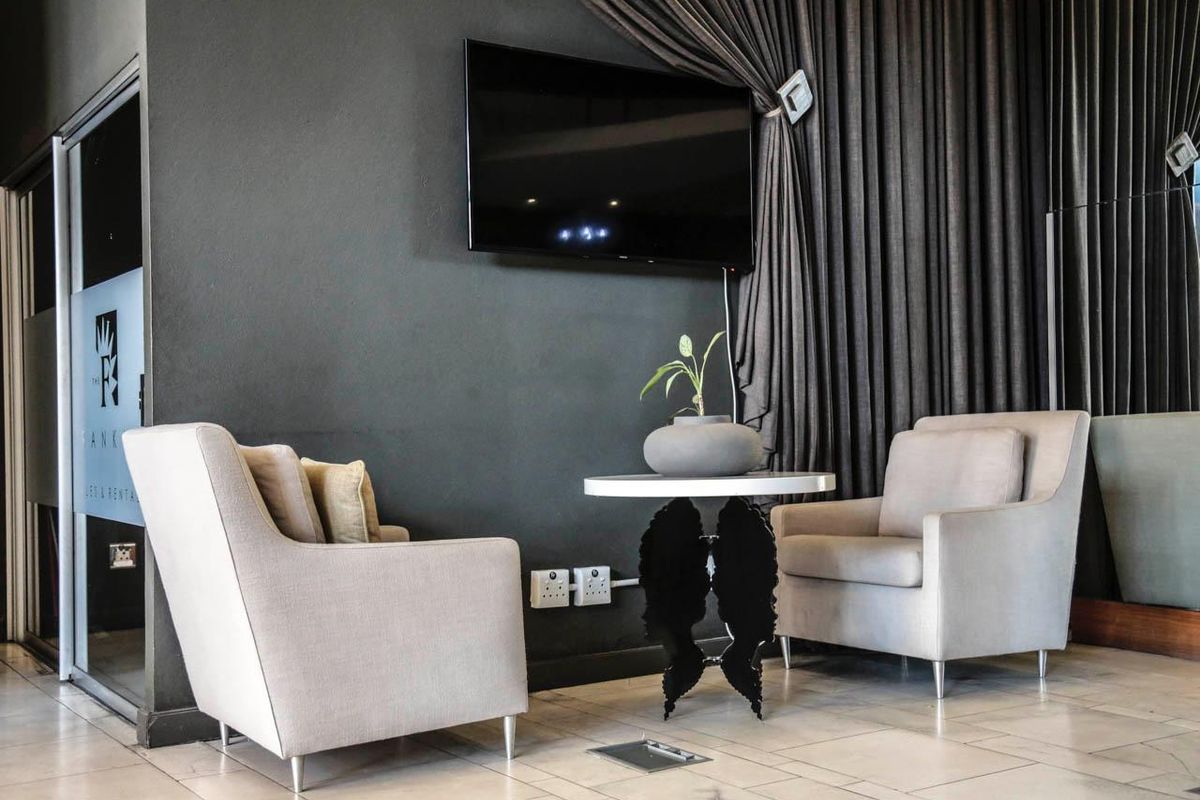 Premium 63m2 Studio Apartment for Sale at The Franklin currently AirBnB that makes up to R26k pm - Photo 4