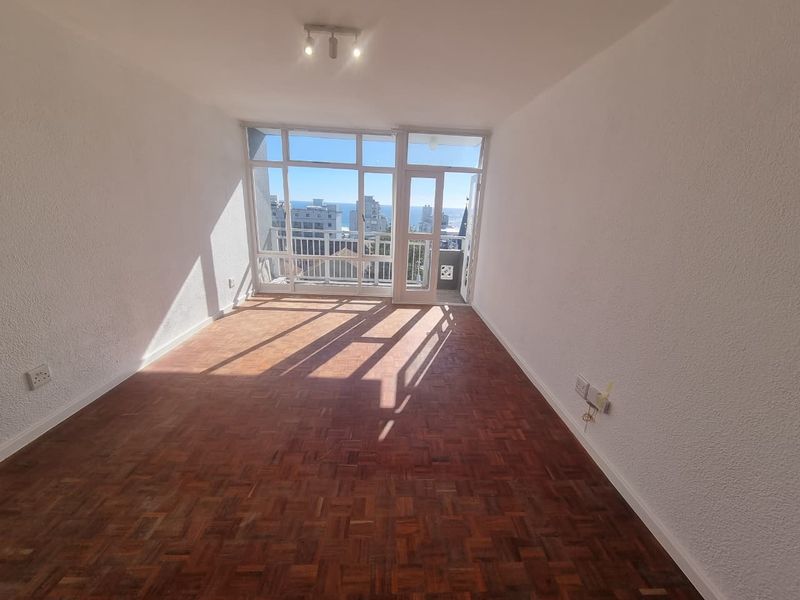 Unfurnished Renovated 1-bedroom Apartment To Rent in Sea Point - Photo 3