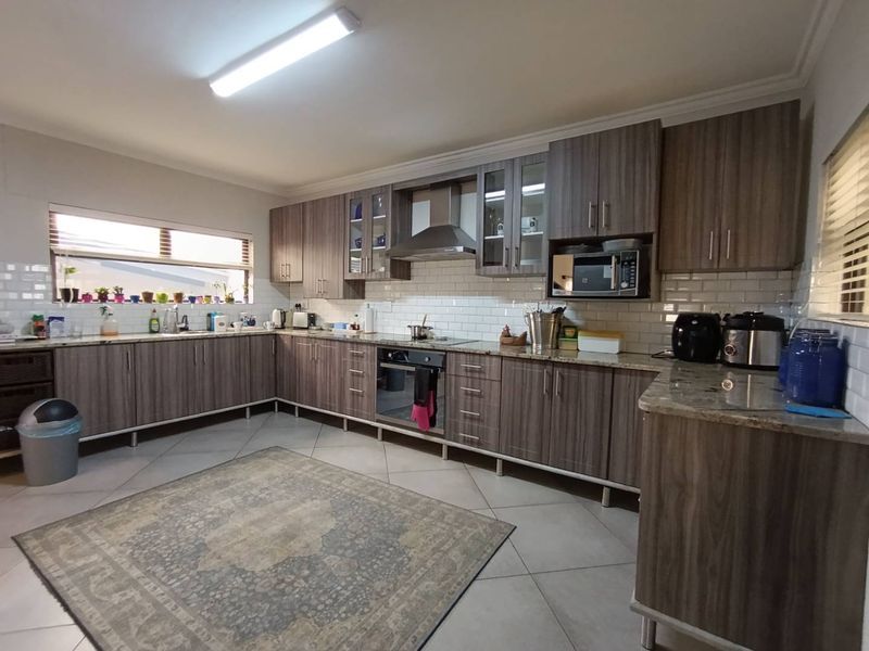 Family home for sale - Opposite Pro-Ed School - Swakopmund - Photo 6
