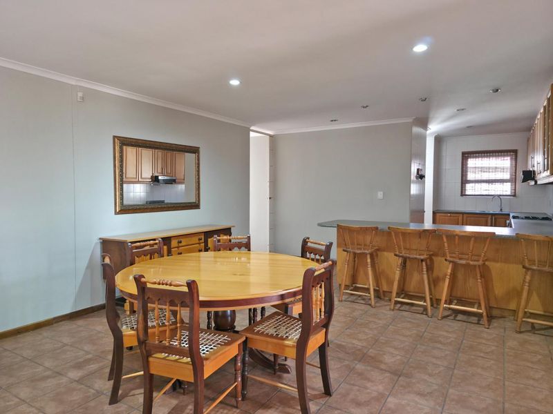 3 Bedroom Family home in Kleinbosch. - Photo 6