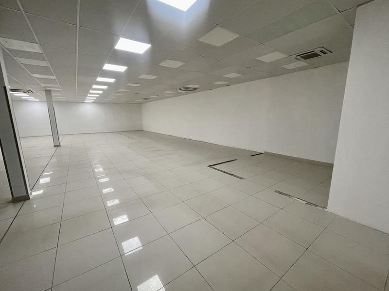 Hendra - Prime Ground Floor Retail Space to Let – Umhlanga Rocks - Photo 4