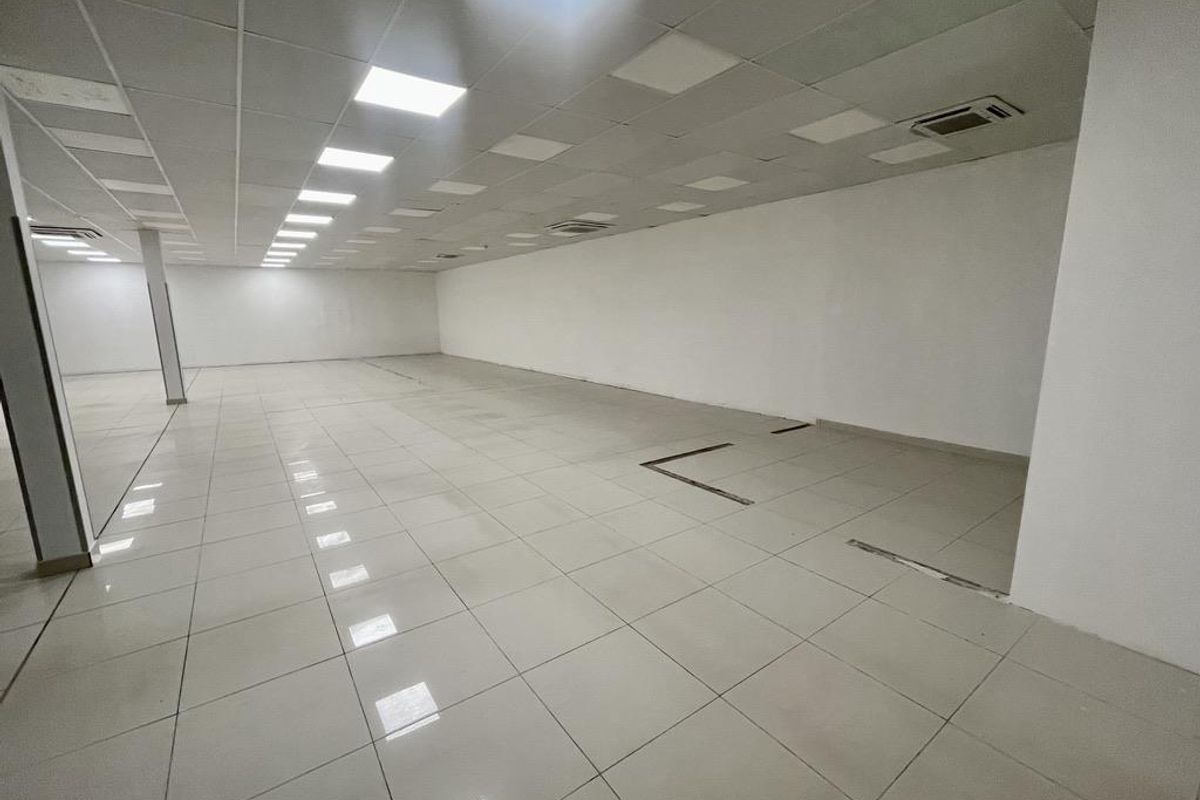 Hendra - Prime Ground Floor Retail Space to Let – Umhlanga Rocks - Photo 4