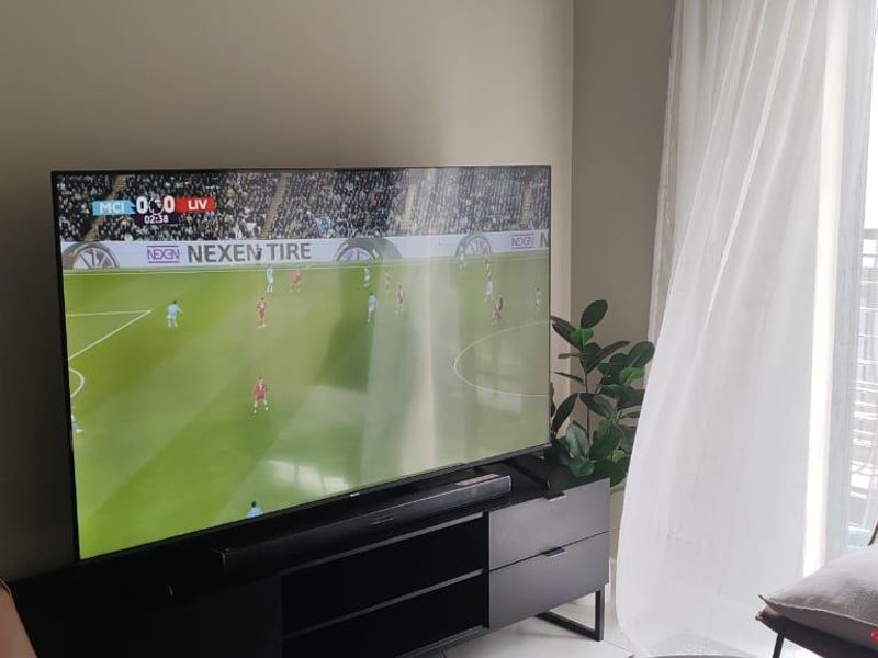 Charming and Well-Maintained Apartment in Midrand, Grand Central - Photo 9