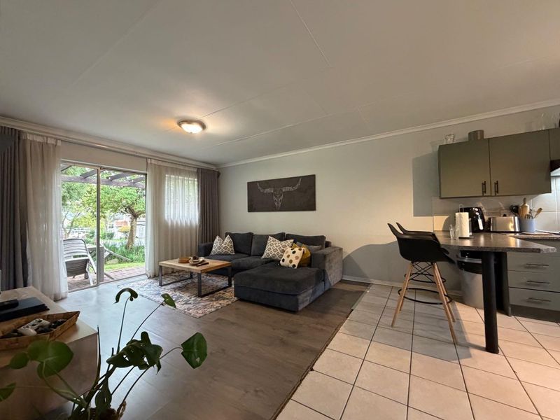 Modern Townhouse for Sale in Greenstone Hill, Edenvale - Photo 4