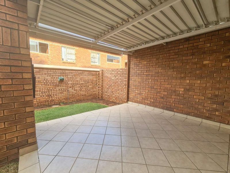 Perfect lock up and go! - Photo 8