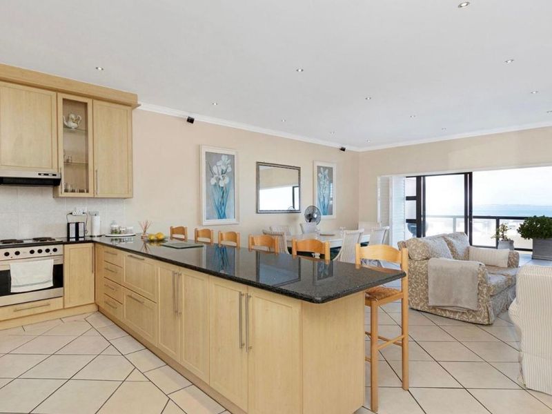 Fully furnished Penthouse with Panoramic Views – Waves Edge, Big Bay - Photo 10