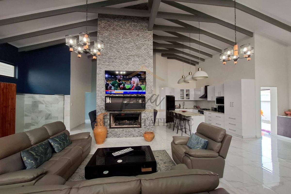 Modern Coastal Home for Sale in Sunbay, Henties Bay - Photo 3