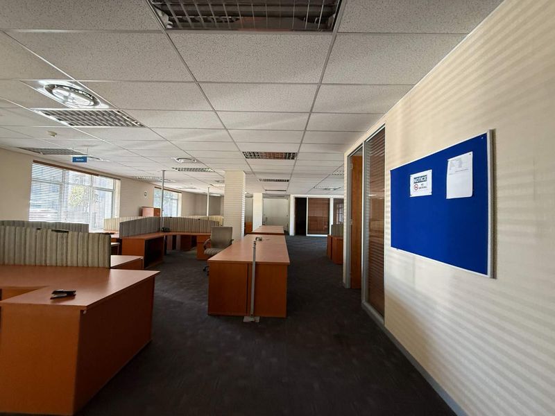 Ground Floor Office Space in Prime Illovo Location - Photo 6