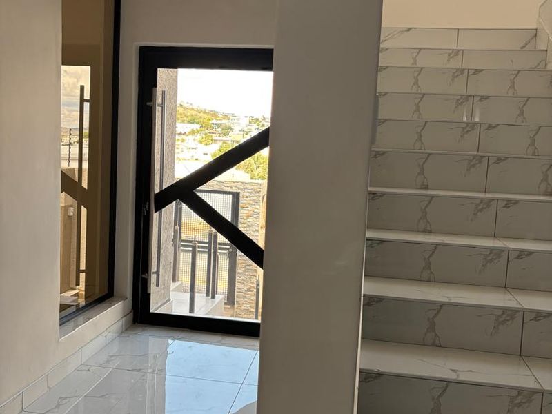 Windhoek Kleine Kuppe: Newly built 5 Bedroom house with Flat is For Sale - Photo 6