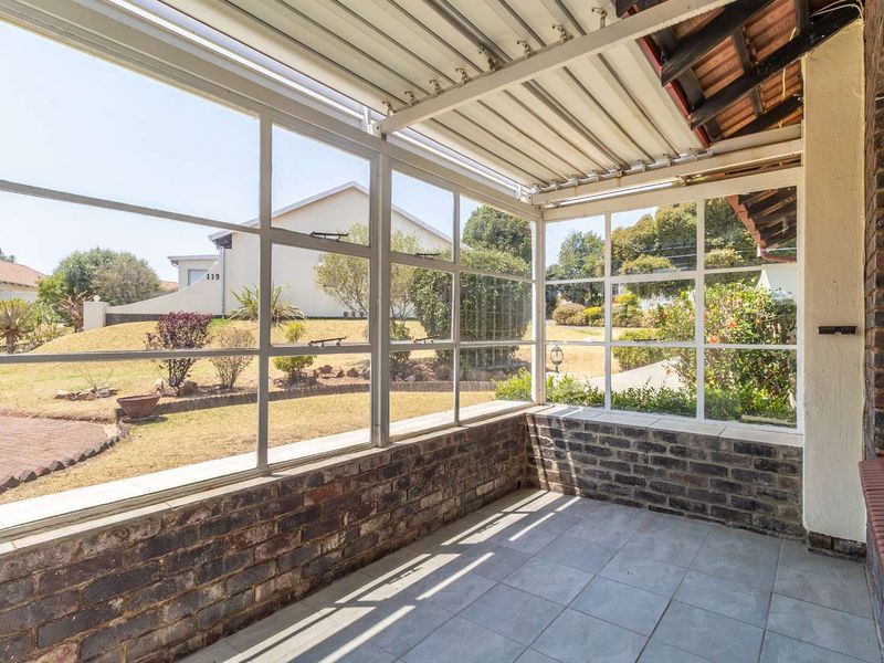 Stunning Townhouse in sought-after Retirement Village - Photo 8