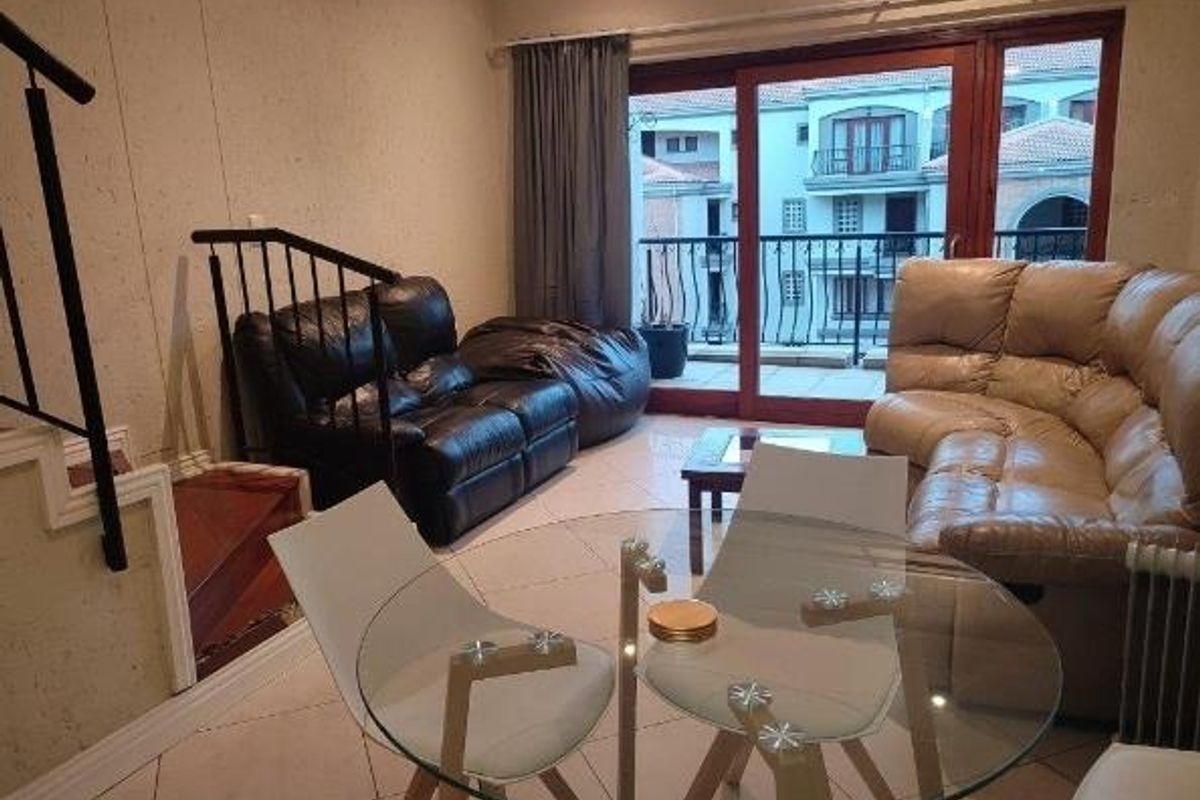 Top floor Duplex apartment - Photo 2