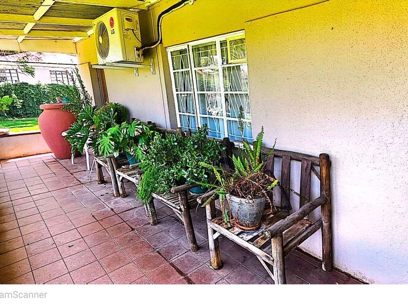 Golden Oldie Family Home for sale - Photo 7