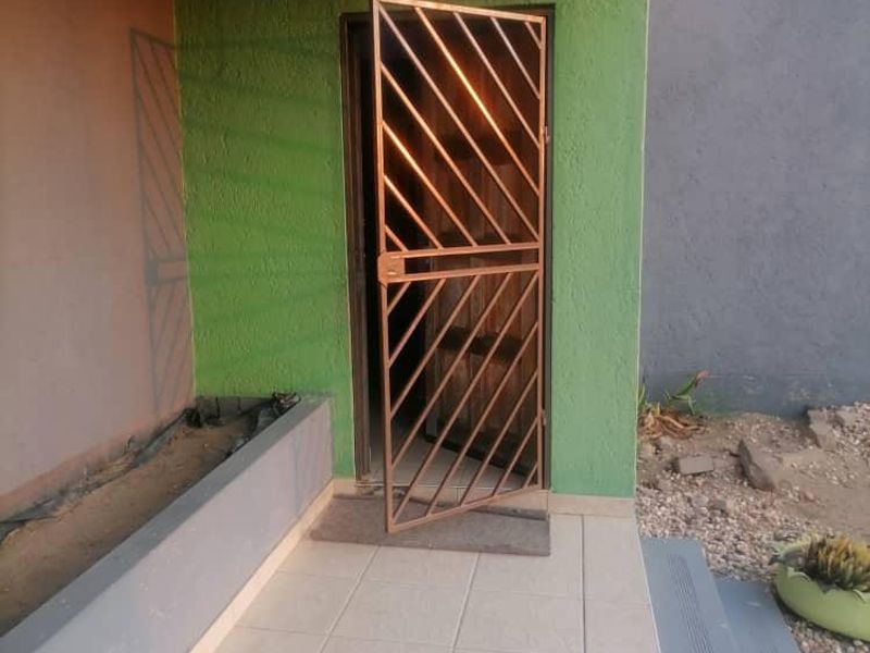 FREESTANDING 3-BEDROOM HOME | TENANT IN PLACE | STRONG VALUE - Photo 10