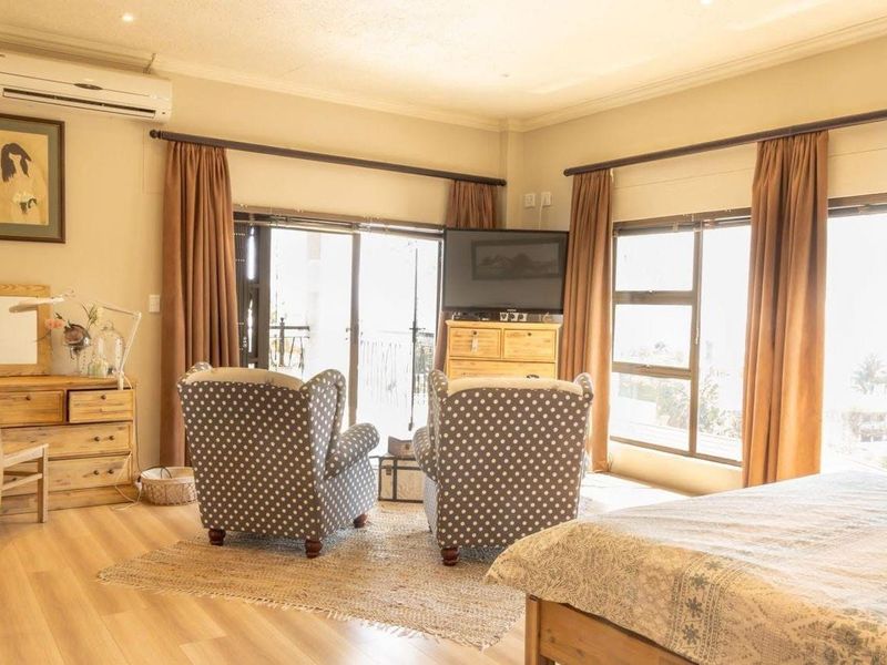 🏡 Beautiful Family Home in Highly-Sought Ludwigsdorf - Photo 5