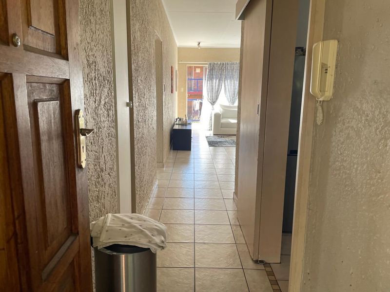 Beautiful 2 Bedroom Apartment for Sale - Photo 6