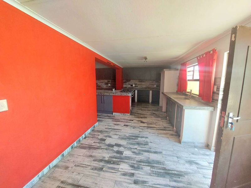 Exceptional Dual-Purpose Property - Home & Business in One - Photo 7