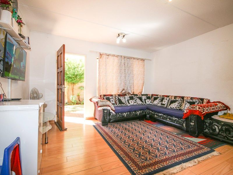 Ground Floor Gem in Highgate: Ideal for Peaceful Living! - Photo 5