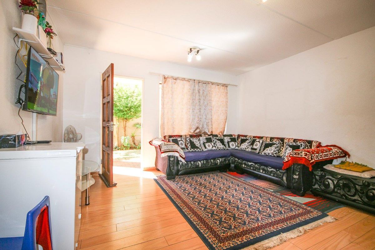 Ground Floor Gem in Highgate: Ideal for Peaceful Living! - Photo 5