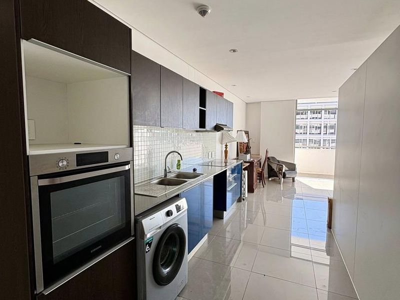 1 Bedroom Apartment For Sale In CBD - Photo 2