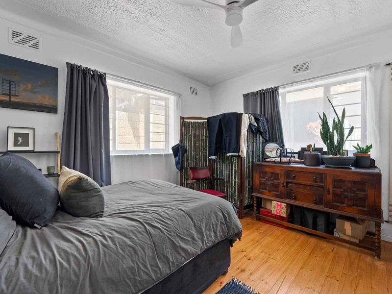 One Bedroom Apartment in Prime Vredehoek Location - Photo 9