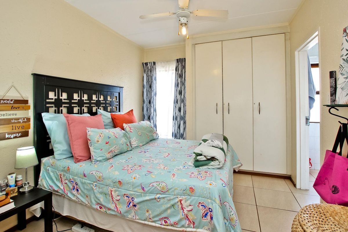 Neat One-Bedroom Garden Apartment – Ideal First Home or Investment! - Photo 5