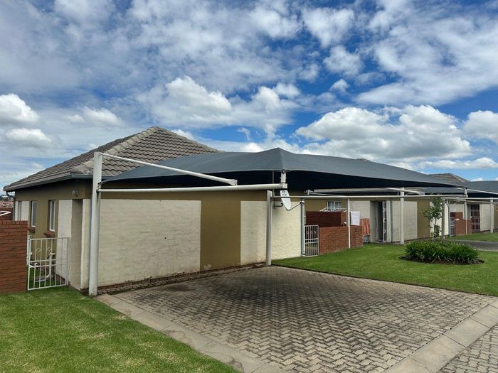 Property #2366429, House Sold in The Reeds