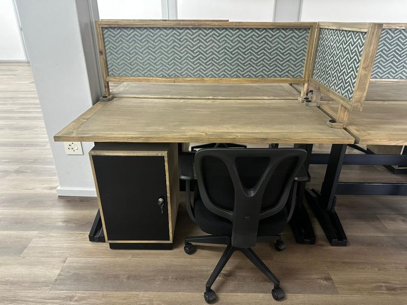 Commercial Offices & Communal Area - Photo 4