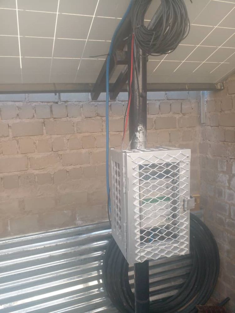 Water pump power by solar 