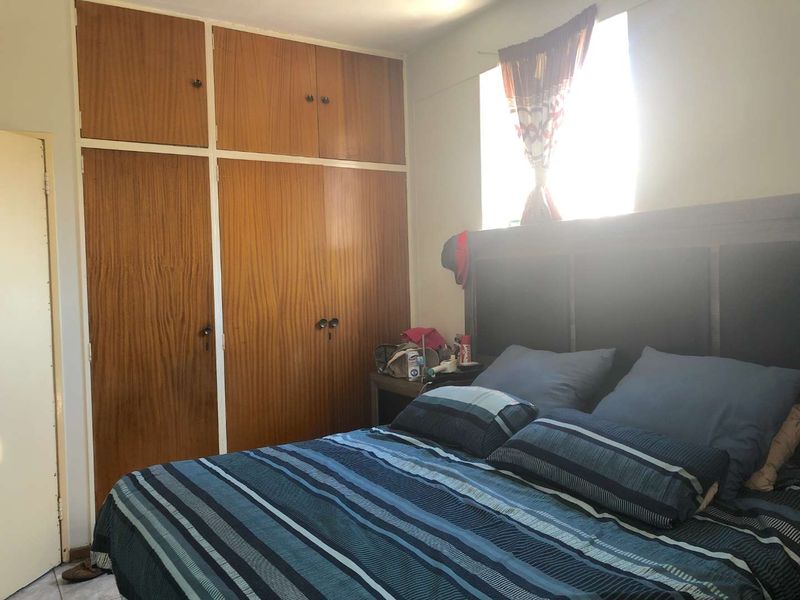 Spacious apartment for sale in Sunnyside - Photo 5