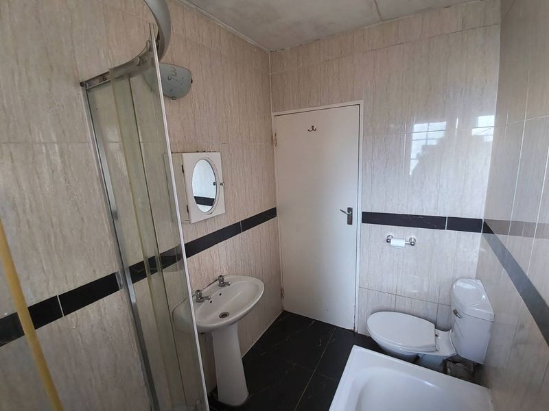 2 bed 1 Bath apartment in Kempton Park, Chloorokop - Photo 2