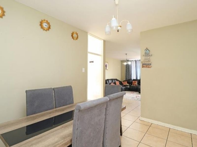 1.5 Bedroom Apartment For Sale, Excellent Location - Photo 3