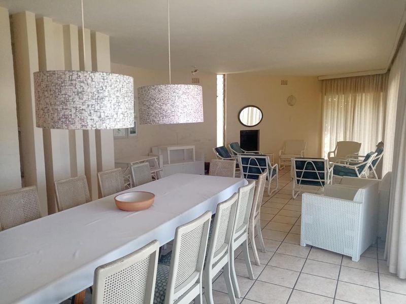 Breathtaking Sea Views and Direct Beach Access. - Photo 6