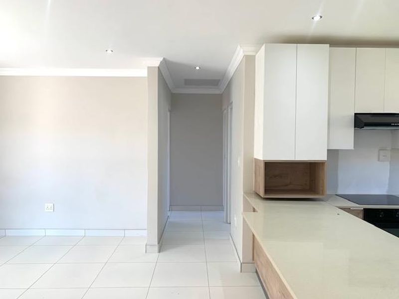 MODERN FAMILY HOUSE IN THABA NCHU - Photo 8