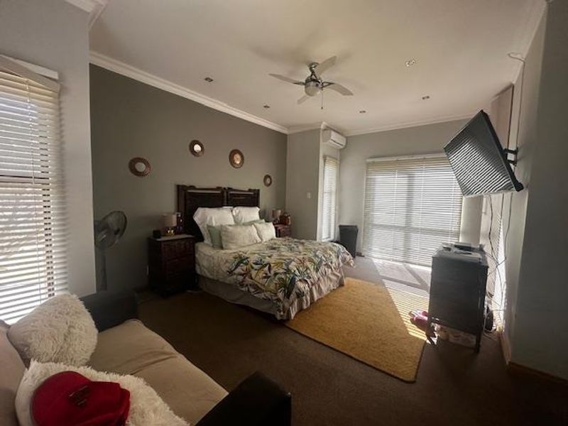 Your forever home is waiting – and it’s spectacular - Photo 5