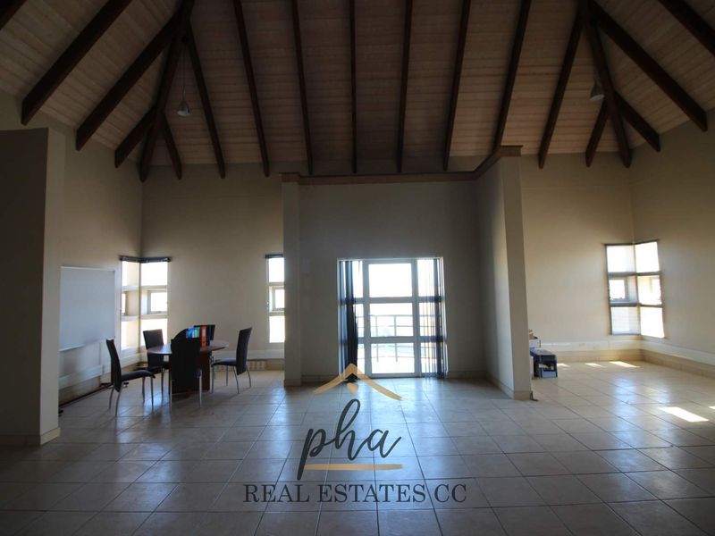 Warehouse with offices for sale - Swakopmund (Industrial) - Photo 7