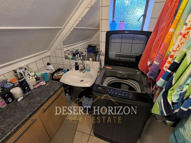 Otjiwarongo | Spacious Family Home with Excellent Security & Extras - Photo 4